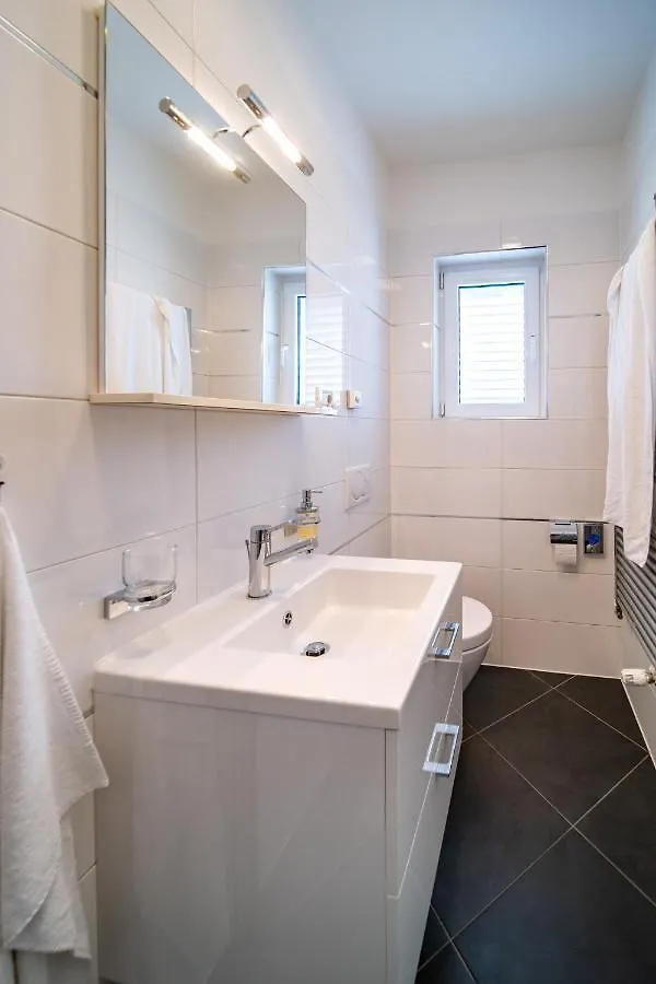 Ocean Rab Apartment Palit