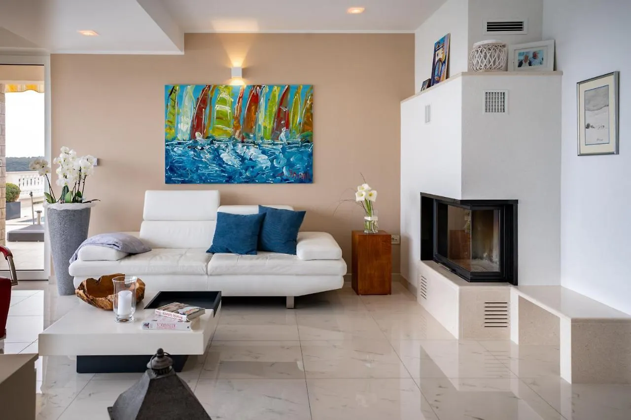 Ocean Rab Apartment Palit