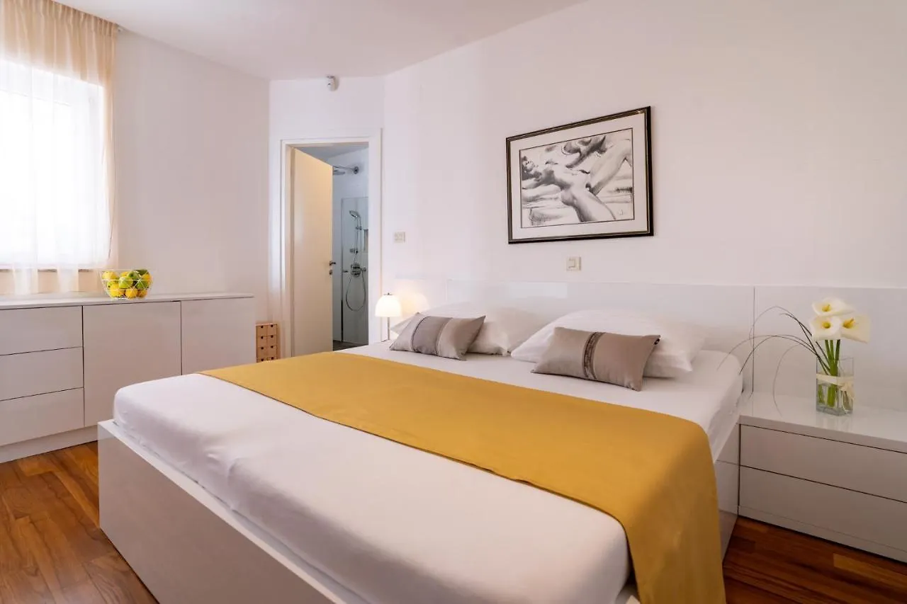 Ocean Rab Apartment Palit