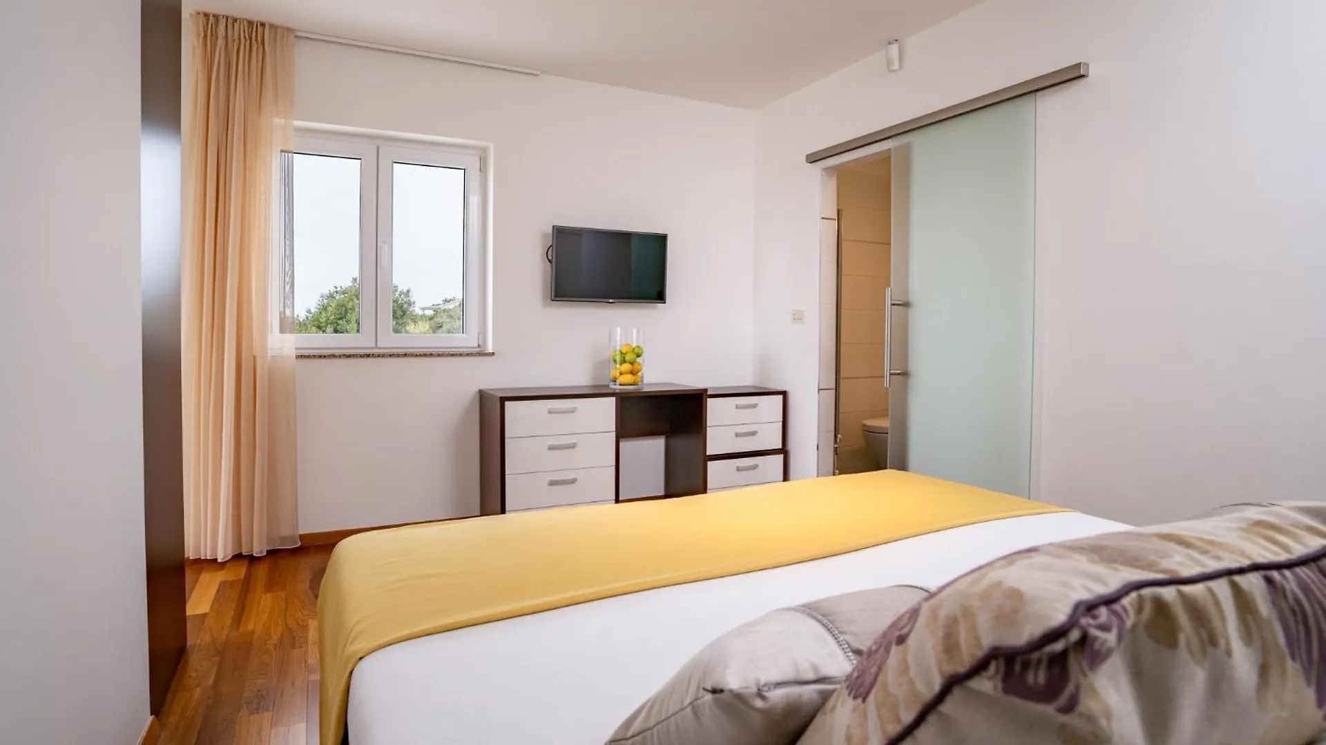 Ocean Rab Apartment Palit